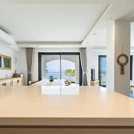 Stunning With Private Pool And Luxuriest Views * יאליקאבאק