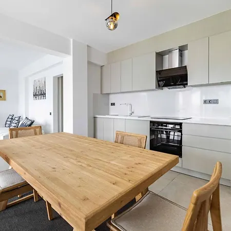 Stunning With Private Pool And Luxuriest Views